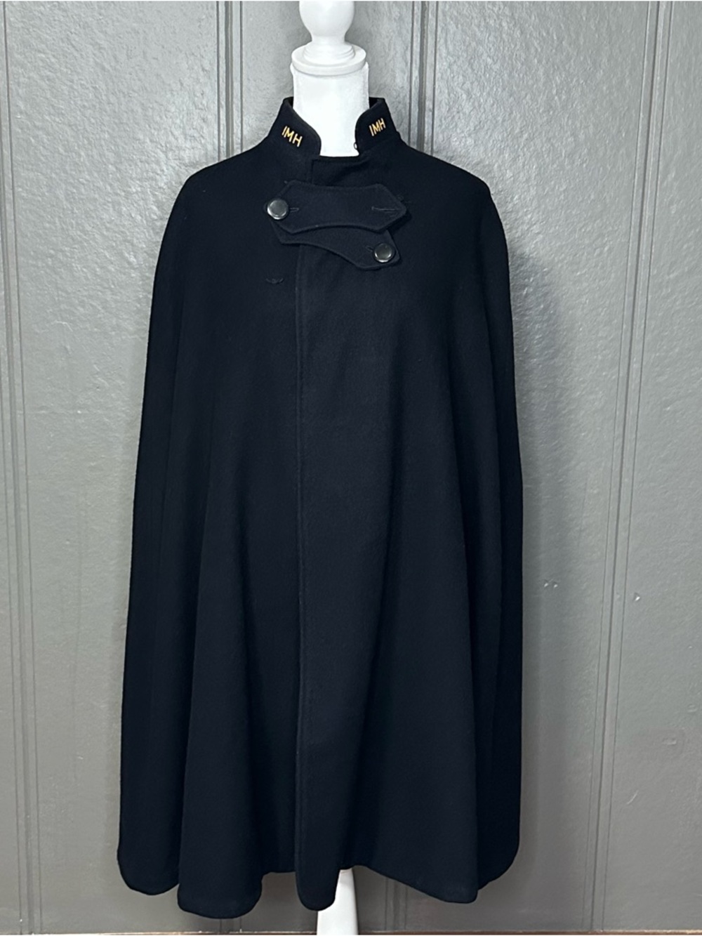 Vintage 50s Heck Ross IMH Navy and Red Wool Nurses Cape